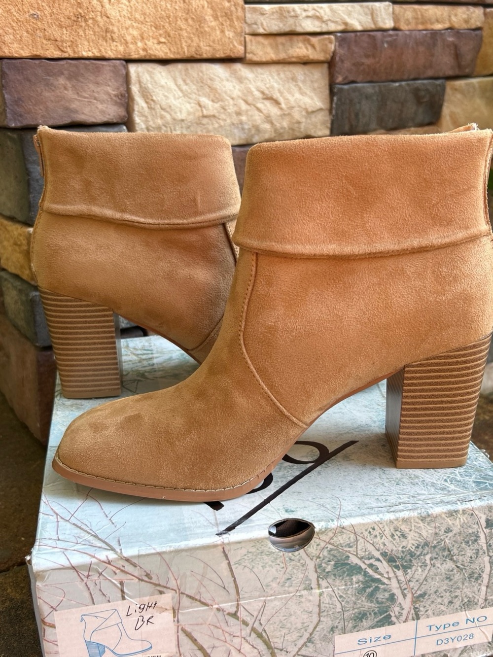 Women's Fold-Over Ankle Boots - Tan
